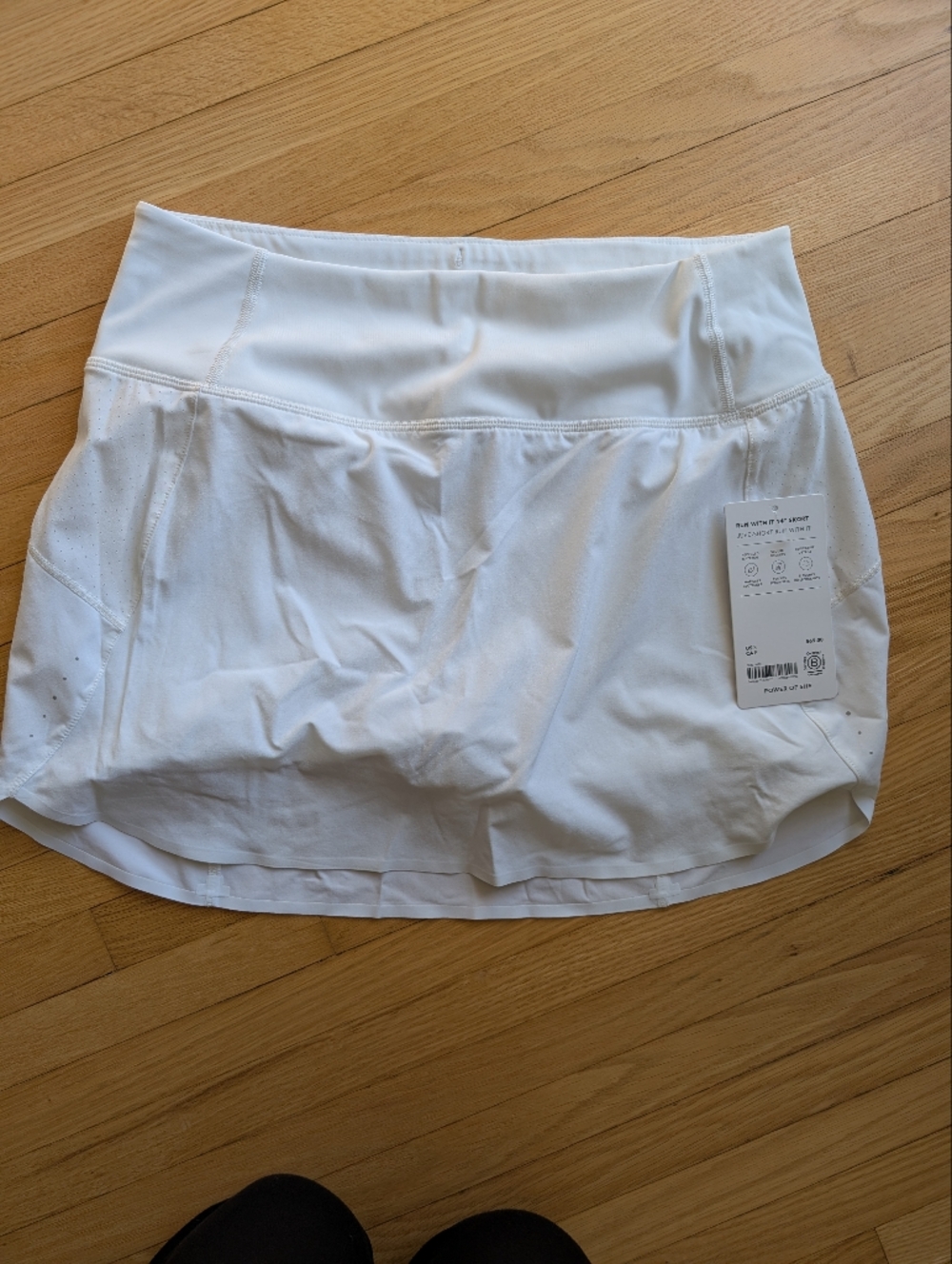 NWT Athleta Run With It 14" Skort White Size S